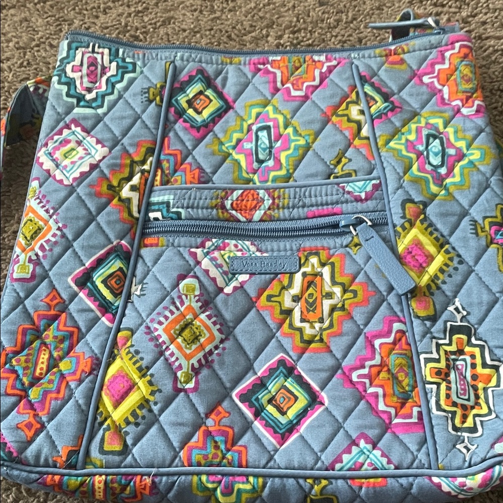 Vera Bradley Colorful Patterned Women's Bag - Picture 4 of 4